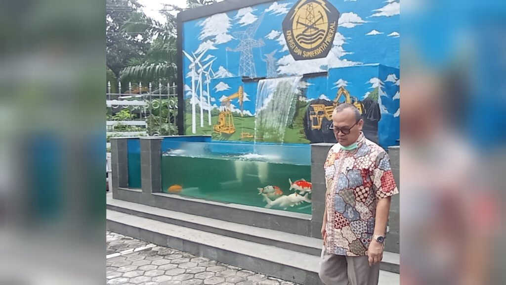 Punya Kolam Ikan dan Hijaunya Hidroponik, Ini Sisi Lain Kantor Itjen KESDM yang Wajib Diketahui