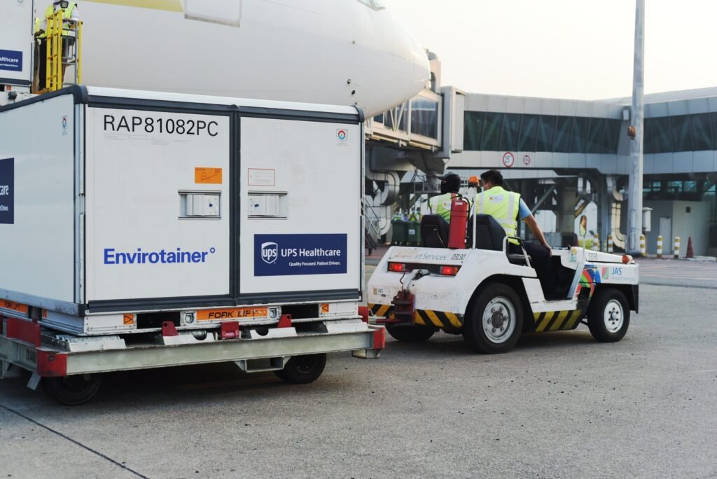 UPS Layani Pengiriman Vaksin COVID-19 ke Negara Terpadat di Asia Tenggara