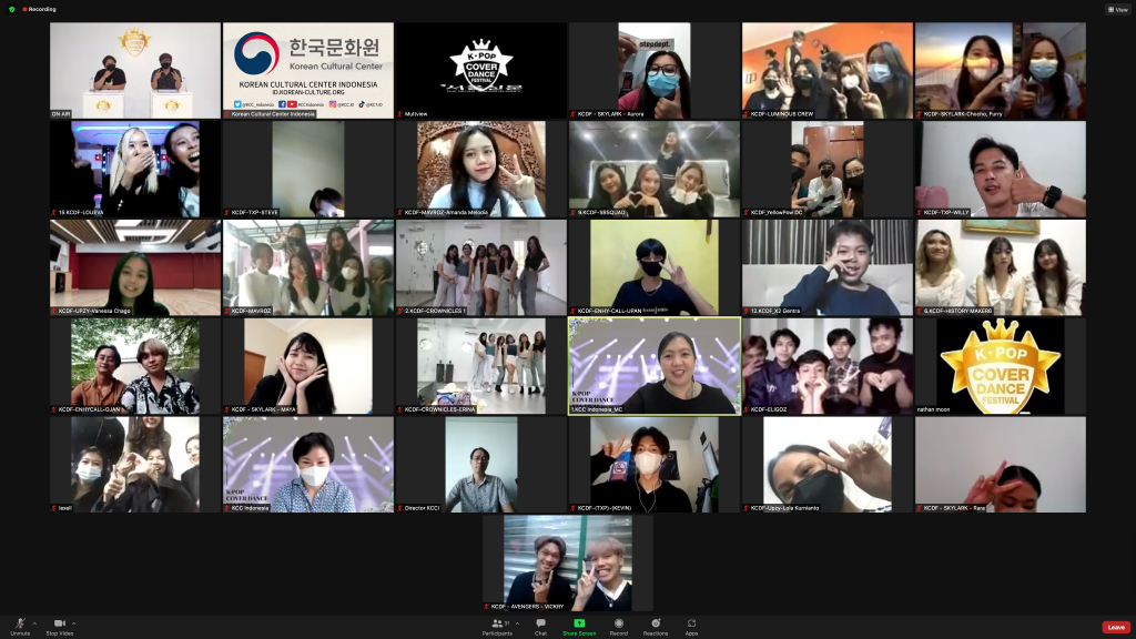 KCDF 2021 Tunjukkan Semangat Penggemar Hallyu LOUEVA