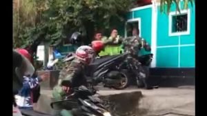 Video Viral TNI Vs Polantas Baku Hantam di Ambon, Penyebabnya Karena Tilang