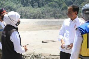 Khofifah : Kehadiran Presiden Jadi Penyemangat Masyarakat Lumajang