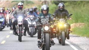 Kunker Naik Motor, Presiden Jokowi : Udara Danau Toba Segar Sekali