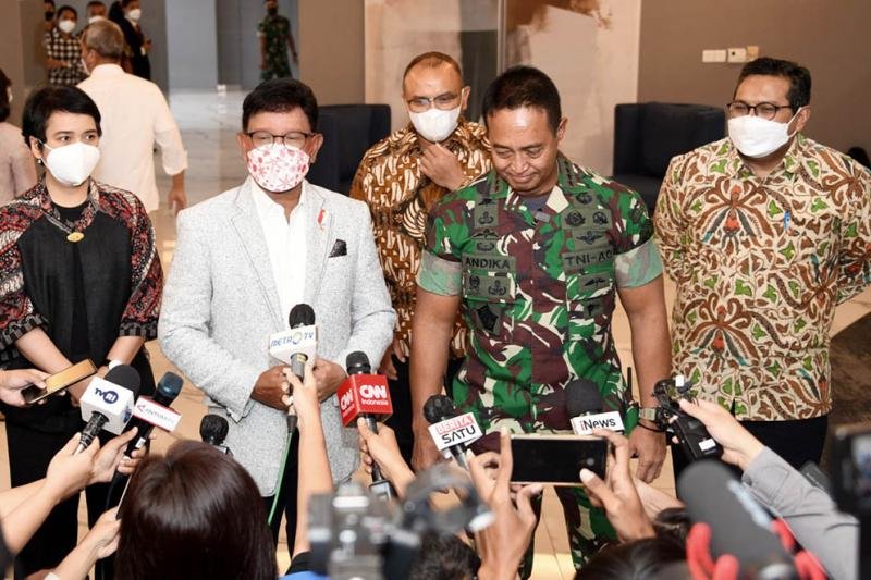 Menteri Johnny: Tahun Depan, Kominfo Sediakan 200 Akses Internet di Pos Layanan TNI Wilayah 3T