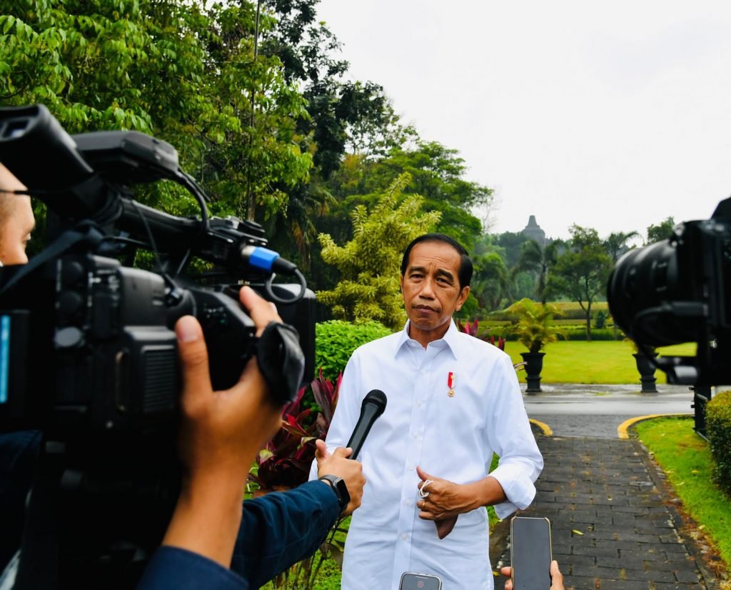 Tanggapi Presiden Tiga Periode, Jokowi: Kita Harus Taat Konstitusi