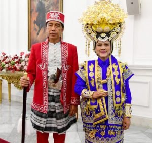 Jadi Irup HUT ke-77 Kemerdekaan RI, Presiden Jokowi Kenakan Baju Adat Buton