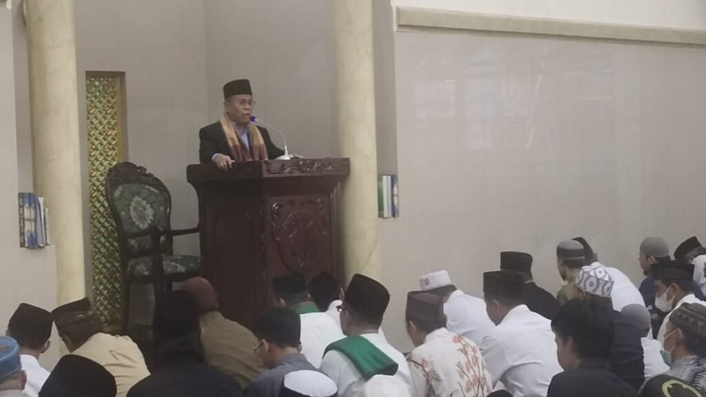 Khutbah Sholat Ied, KH Achmad Rubaie : Puasa Adalah Jalan Pulang Menuju Rumah Surga 