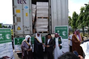 Raja Salman Hibakan 100 Ton Kurma, Wamen:  Bukti Kecintaan dan Perhatian Raja Salman kepada Indonesia