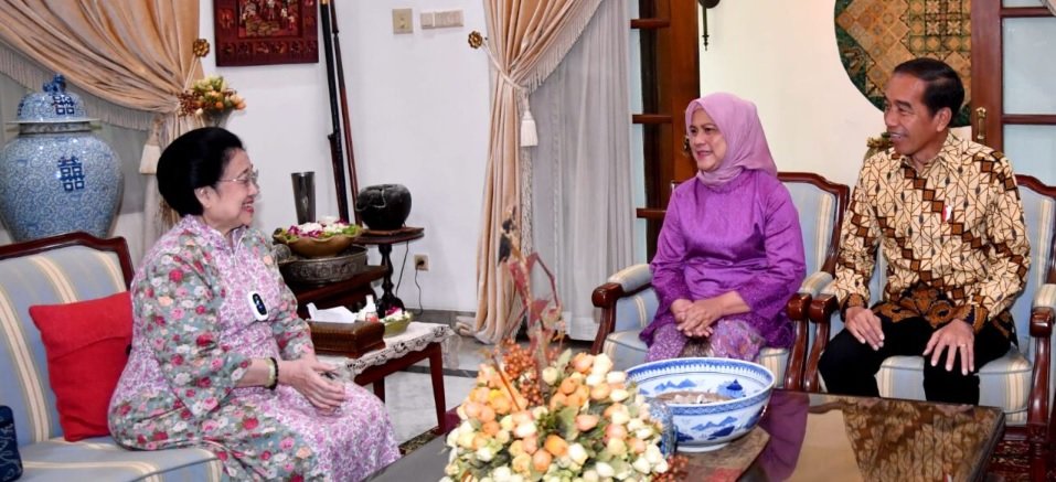 Presiden Jokowi Silaturahmi ke Megawati Soekarnoputri, Bicara tentang Soekarno hingga Jan Ethes