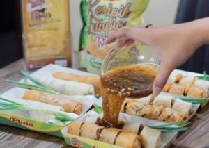 Lunpia Cik Meme (LCM) Promo Meriahkan HUT Republik Indonesia