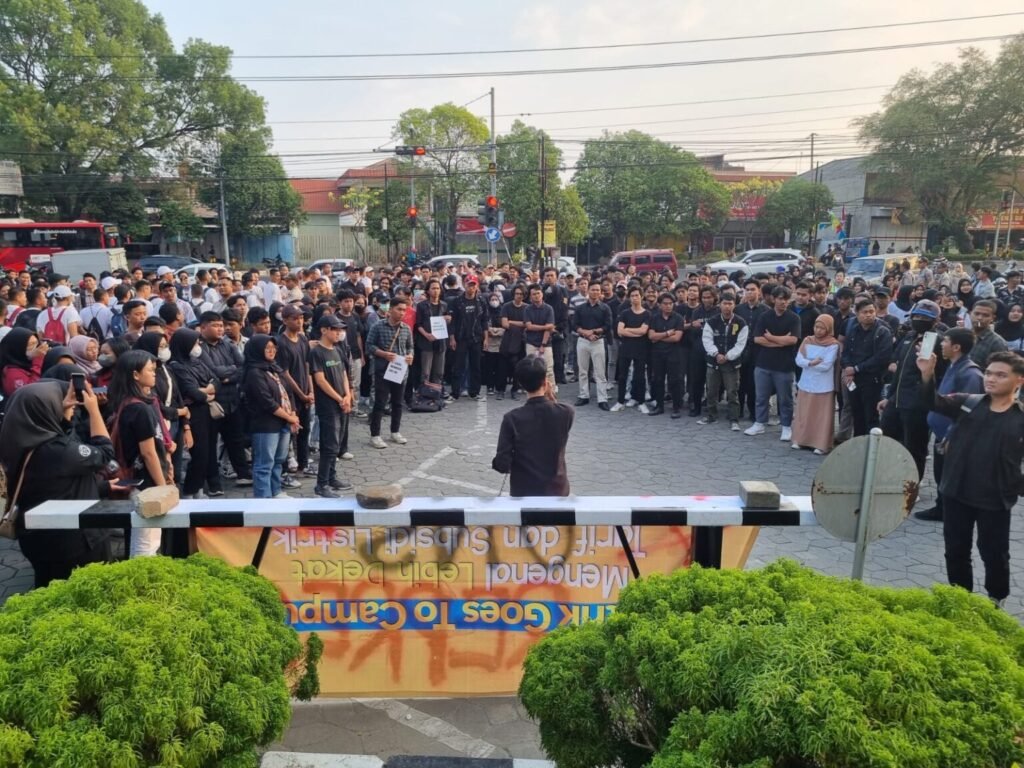 Kritik Pedas Keputusan MK, FP UNS Ingatkan Pengawalan BEM UNS Atas Isu Dugaan Korupsi Rektor dan Nasib Guru Besar