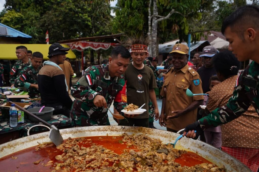 Masak 1 Ekor Sapi, 240 Ekor Ayam : Misi Kuali Merah Putih Sukses Besar