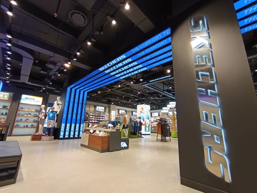 Berikan Pengalaman Belanja Konsumennya, Produk Sepatu ini Ubah Konsep Store di Mall Terbesar Jakarta