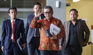 Hasto Mengaku Siap Hadapi Segala Risiko