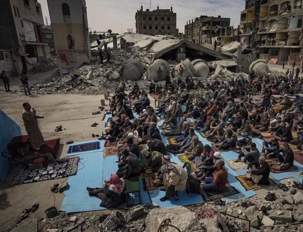 Sedikitnya 966 Masjid di Palestina Hancur