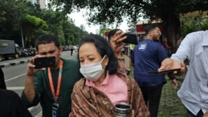 KPK Periksa Rini Soemarno