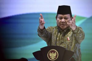 Prabowo Minta Menteri Rapatkan Barisan