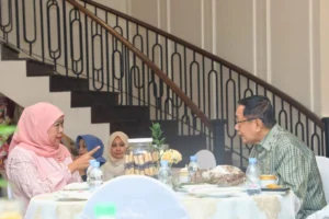 Khofifah Minta Maspion Tak PHK Pekerja