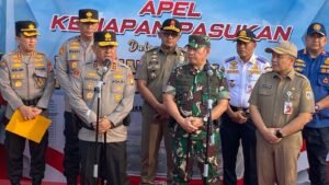 Prabowo Hadiri Peringatan May Day di Monas