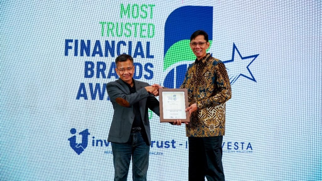 Tugu Insurance Raih Penghargaan Most Trusted Financial Brands Awards 2025