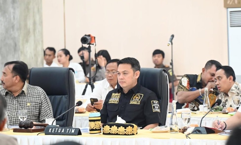 Wakil Ketua III DPR: Usut Tuntas Kericuhan Demo Buruh di Semarang