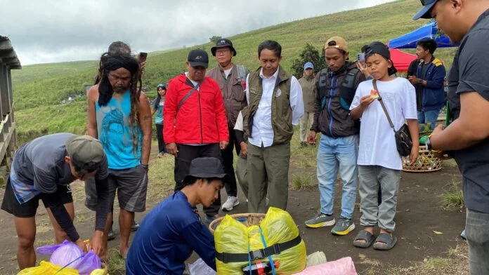 Gunung Rinjani Jadi Percontohan Taman Nasional Nol Sampah