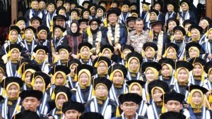 Pemprov Jateng Anggarkan Rp17,2 Miliar untuk Siswa Miskin