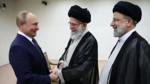 Bela Iran, Rusia Ancam AS dan Israel Jika Khamenei Dibunuh