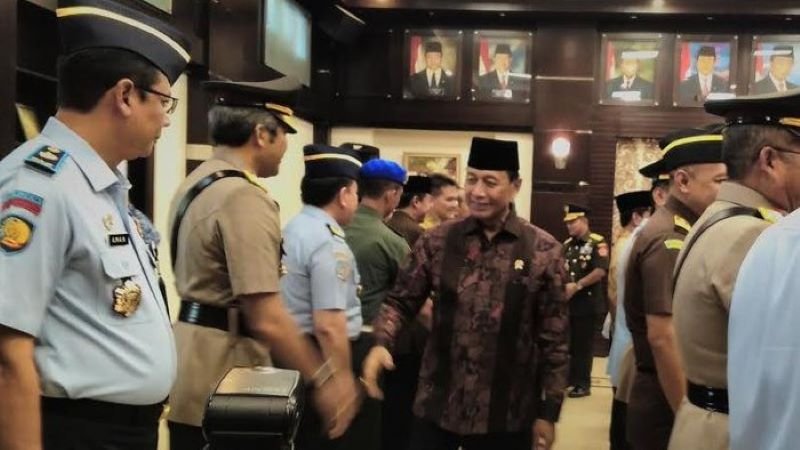 Prabowo Evaluasi Warisan Jokowi, Satgas Saber Pungli Resmi Dibubarkan