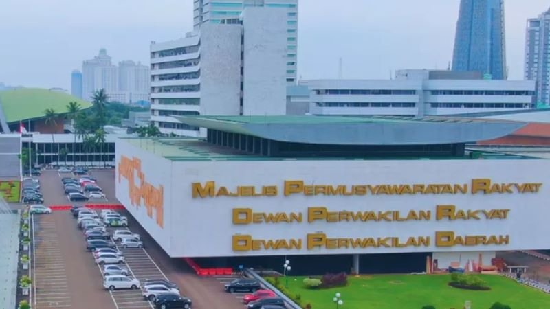 Putusan MK Soal Pemisahan Pemilu, DPR Cari Jalan Tengah