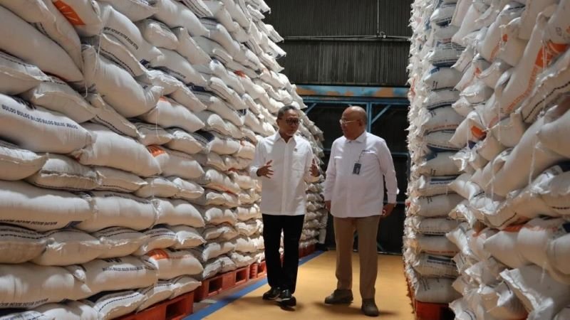 Bulog Pastikan Beras Bantuan dan SPHP Aman Dikonsumsi, Tak Ada yang Rusak
