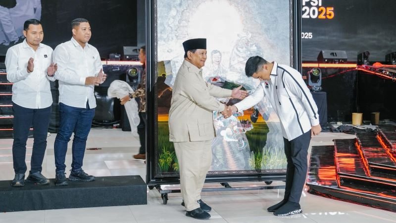 Prabowo Puji PSI, Kecil di Parlemen, Besar di Kabinet