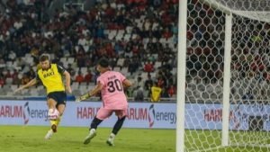 Oxford United Kalahkan Liga Indonesia All Star 6-3 di Laga Pembuka Piala Presiden