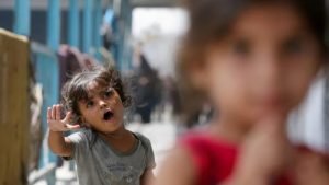 Israel Paksa Warga Gaza Mengungsi Massal, Kamp dan Sekolah Jadi Sasaran Bom