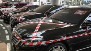 Kejagung Sita Uang dan Mobil Mewah Diduga Milik Riza Chalid