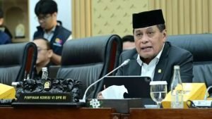 Nurdin Halid: Tak Ada Alasan Ganti Ketum Golkar