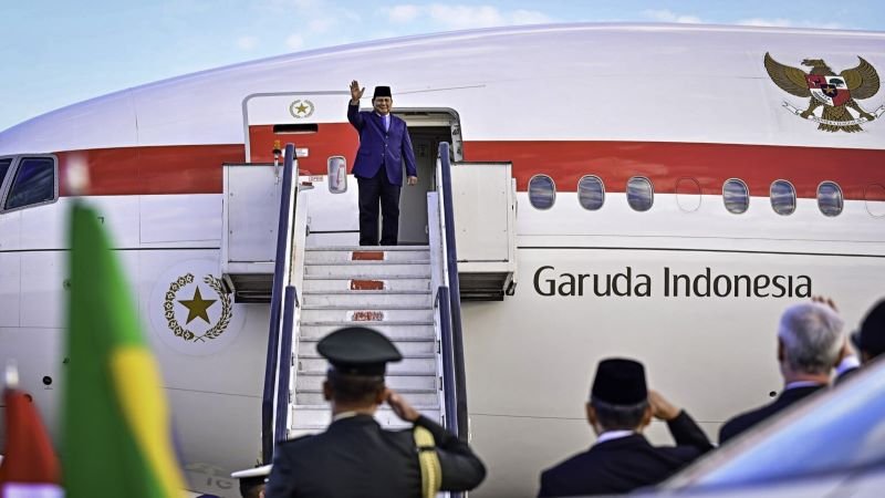 Batal ke Tiongkok, Prabowo Fokus Redam Gejolak Dalam Negeri