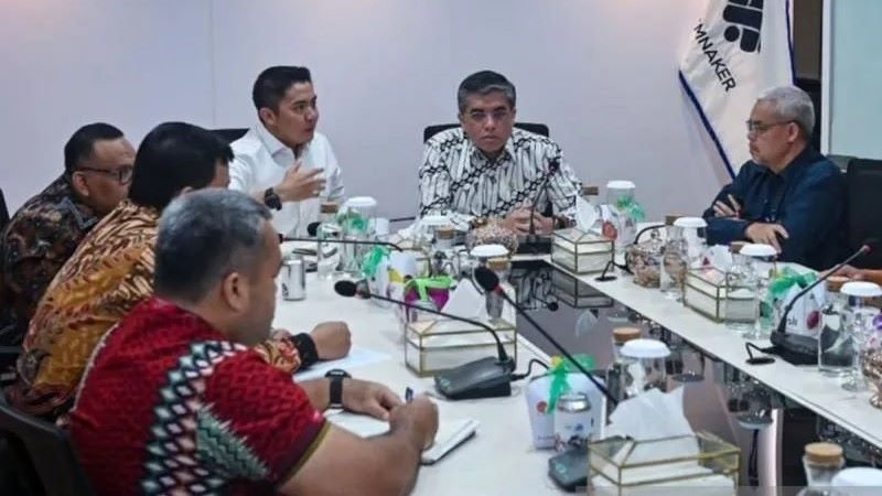 Pemerintah Buka Peluang Kerja untuk 20 Ribu Fresh Graduate