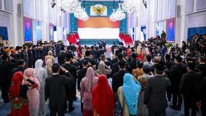 Prabowo Tetapkan 10 Tokoh Jadi Pahlawan Nasional, Ada Soeharto dan Gus Dur