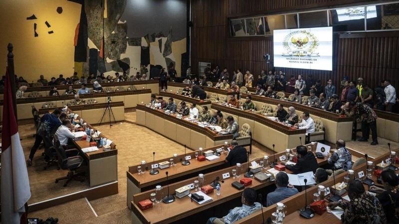 DPR Siapkan Omnibus Law Pemilu: Satu Payung Hukum untuk Pemilu, Pilkada, dan Parpol