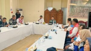 Hadapi Nataru, TNI AL Siagakan Kapal Perang