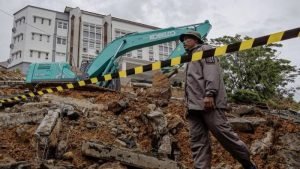 Kemendiktisaintek Kucurkan Rp75,9 M Bantu Mahasiswa & Dosen Korban Bencana di Sumatera