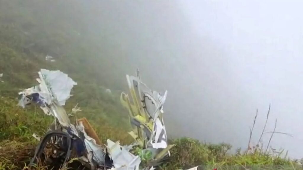 Bangkai ATR 42-500 Ditemukan di Puncak Bulusaraung, Operasi SAR Masih Berlanju