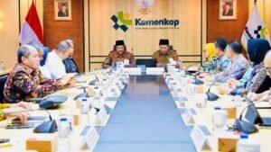 Kemensos-Kemenkop Dorong Penerima Bansos Masuk Kopdes Merah Putih