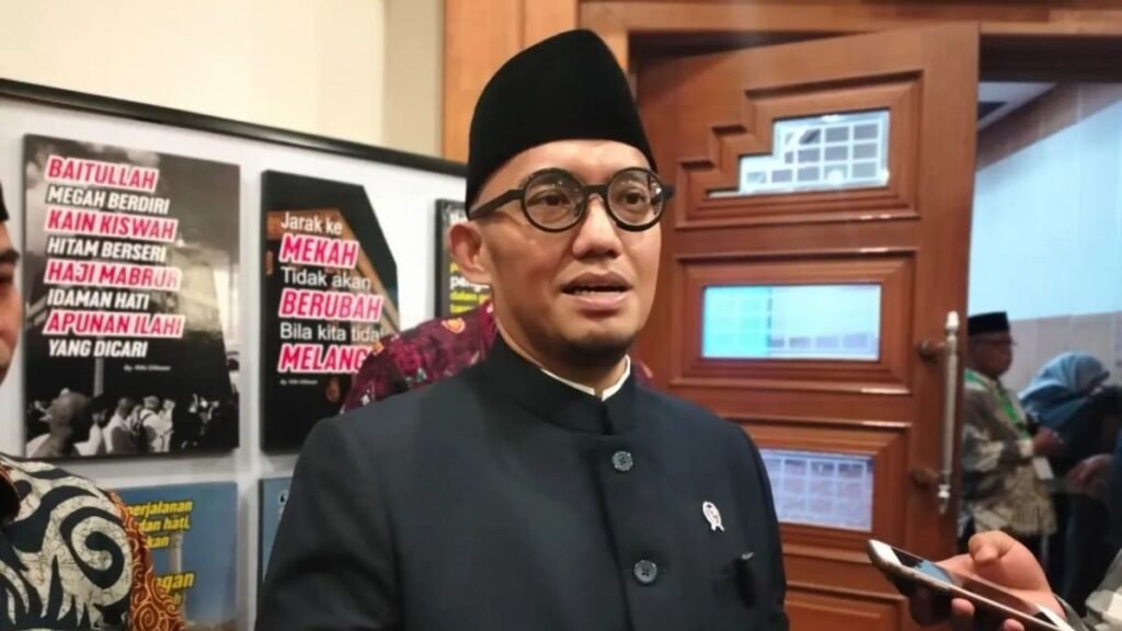 Kemenhaj Copot 13 Petugas Haji