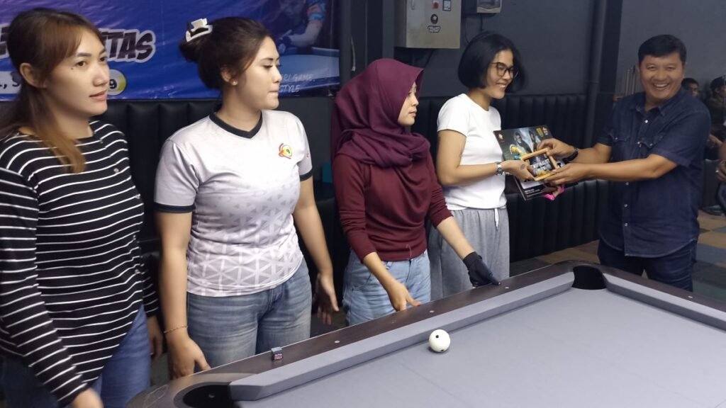 Jirananda Terbaik Putri Pagersemar 9 Ball Fun Competition