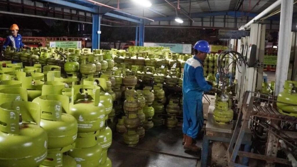 Banjir Terjang Pantura, Pertamina Pastikan BBM dan Elpiji Tetap Aman