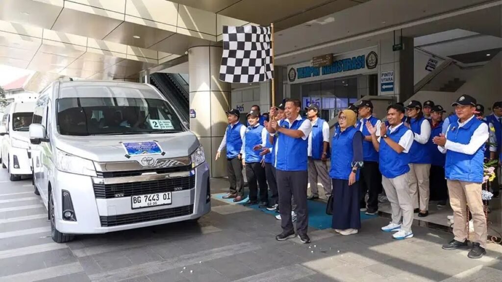 Undip Lepas 2.102 Mahasiswa KKN