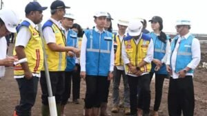 Gibran Cek Tol Semarang-Demak, Bukan Sekadar Jalan Tapi Benteng Lawan Rob