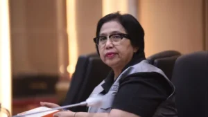 DPR Tegaskan THR Wajib Cair Dua Pekan Sebelum Lebaran