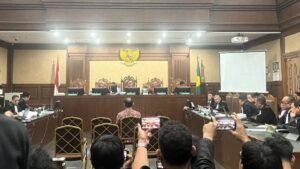 Kesehatan Menurun, Kuasa Hukum Minta Penahanan Nadiem Dibantarkan